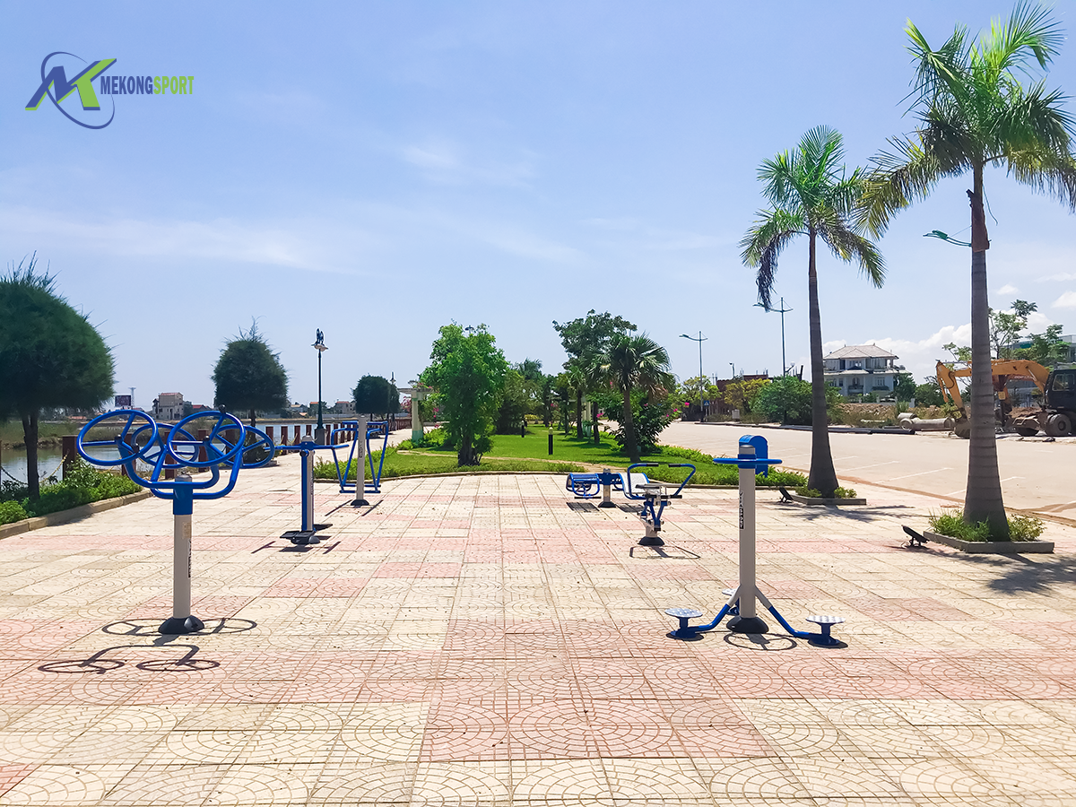 CIPL thiet bi the duc cong vien%2015