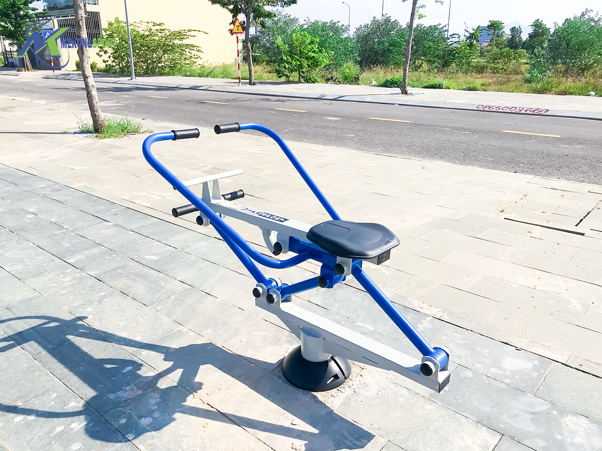 DMgH thiet bi the duc cong vien%203