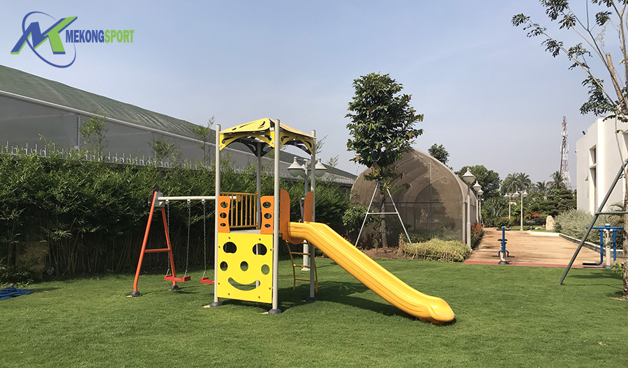 DfVO thiet bi the thao cong vien%203