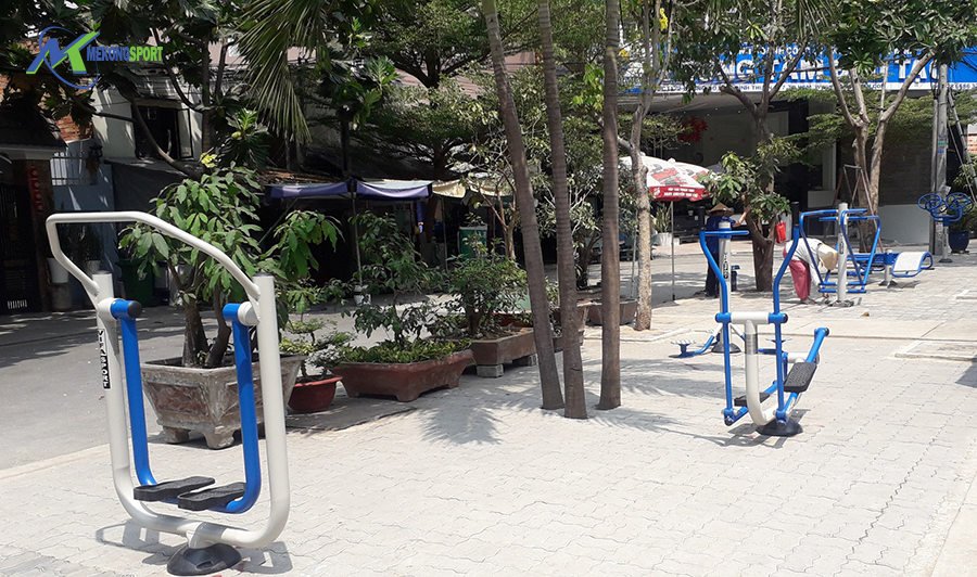 DtUg thiet bi the thao cong vien%204