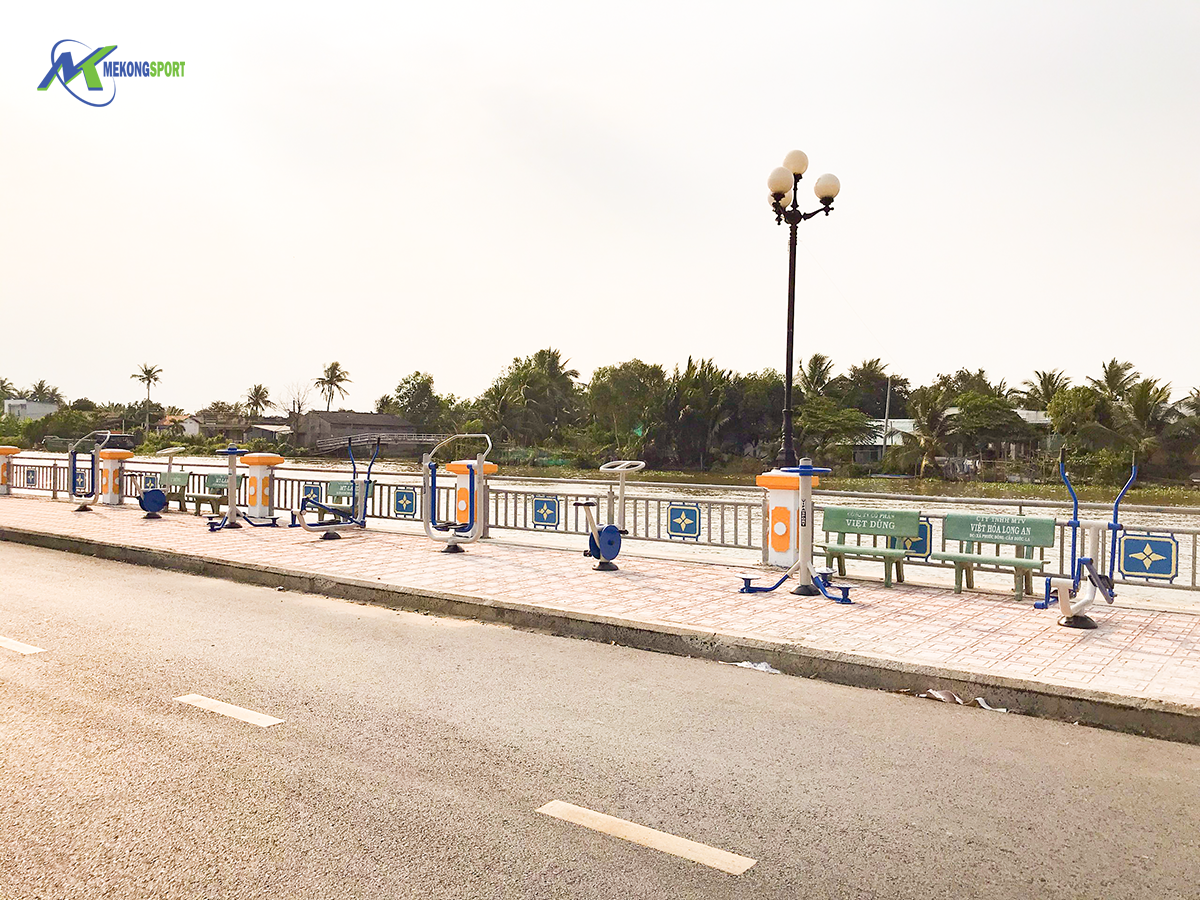 E6nK dung cu cong vien%202