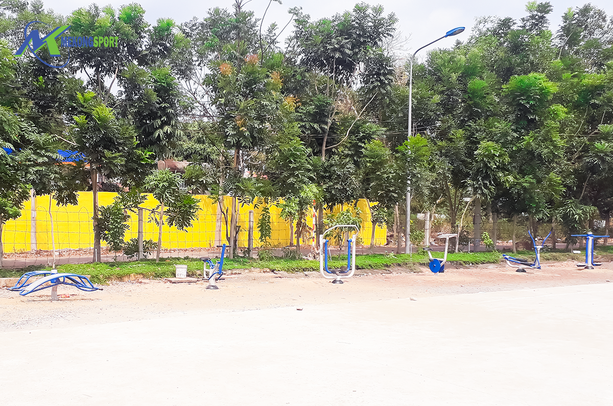 IAN3 dung cu cong vien%204