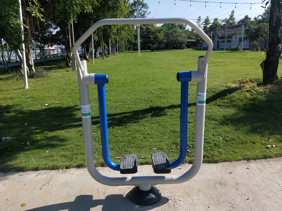 JBVh thiet bi cong vien%201