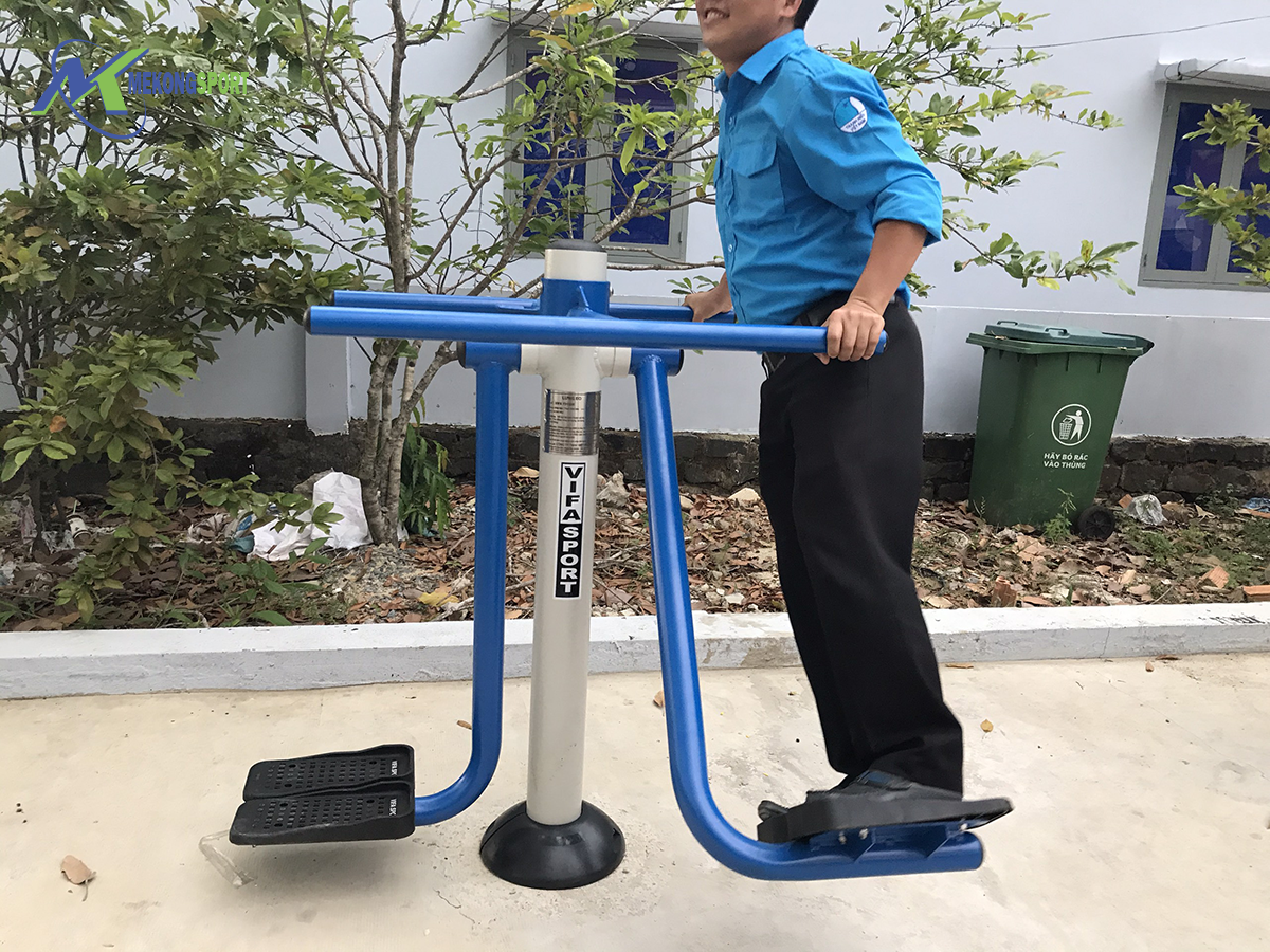 L39F may tap cong vien%203