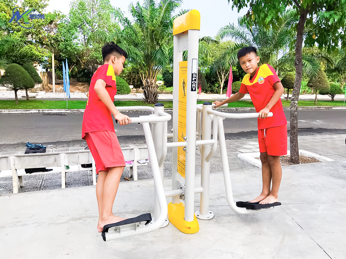 Bình Phước: Trung Tâm Thể Dục Thể Thao Tỉnh Bình Phước Trang Bị Cụm Máy Tập Thể Dục Ngoài Trời Cao Cấp 11 N21H thiet%20bi%20the%20thao%20cong%20vien%204