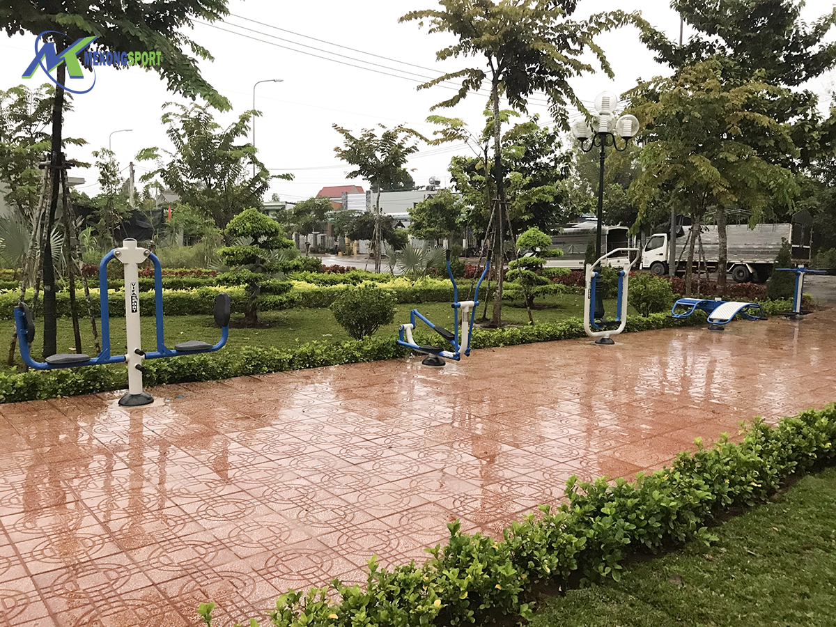 NJzd may tap cong vien%203