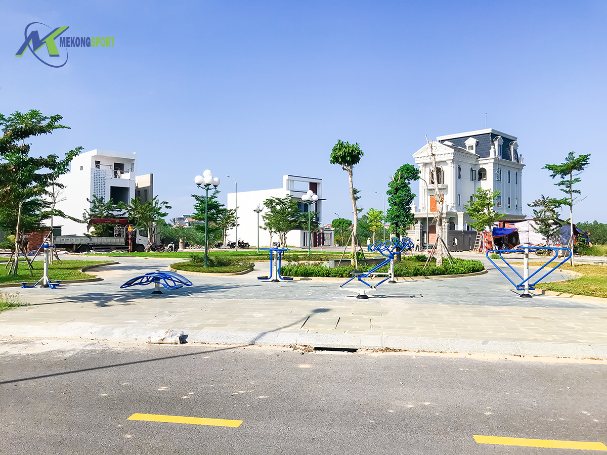 RDE8 thiet bi the duc cong vien%202