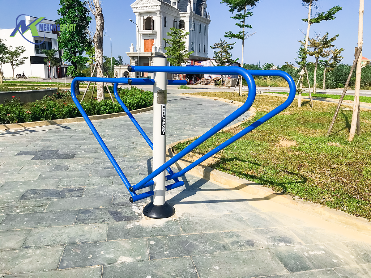 SLfe thiet bi the duc cong vien%204