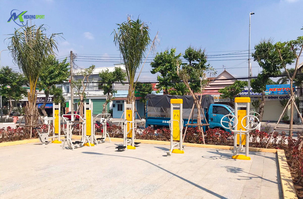 Tk5E thet bi cong vien%201