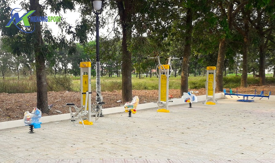 Wx8S dung cu cong vien thu du mot 6