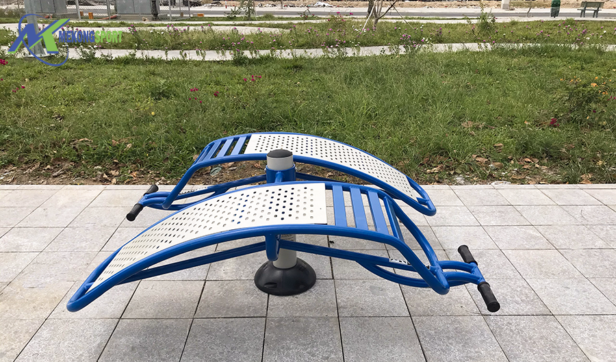 XaKm thiet bi the thao cong vien%204