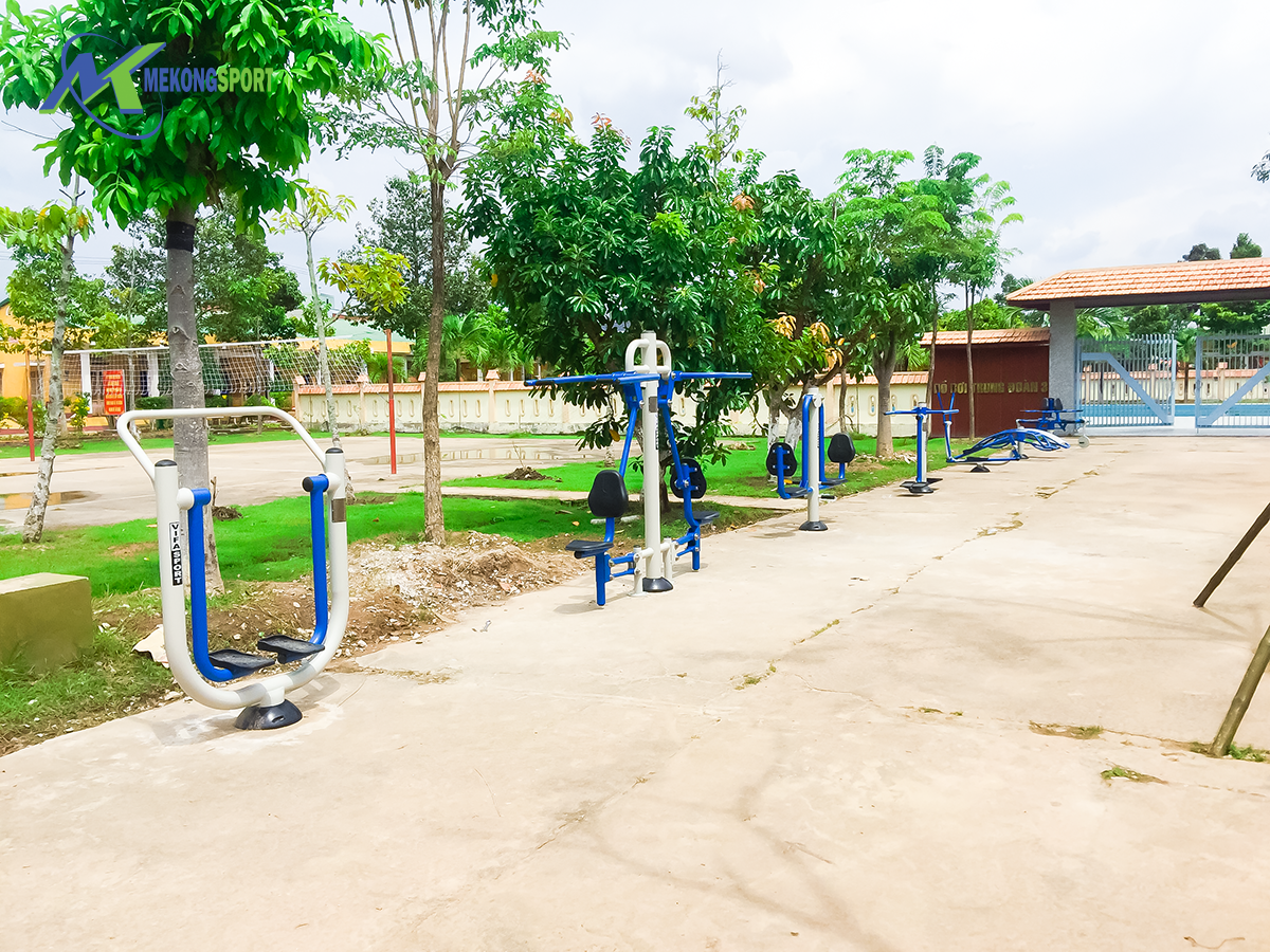 ZEHJ dung cu the thao cong vien%208