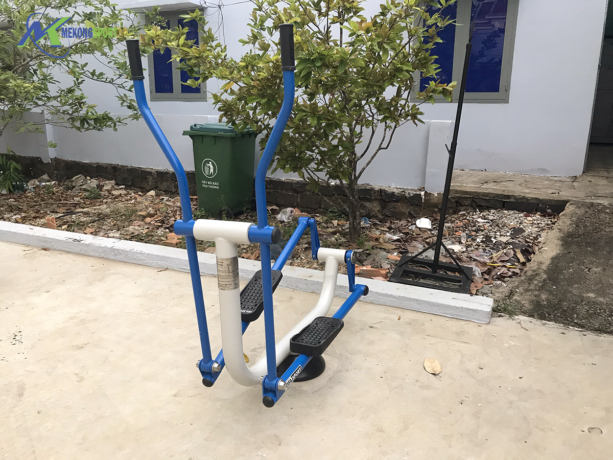 bb4g may tap cong vien