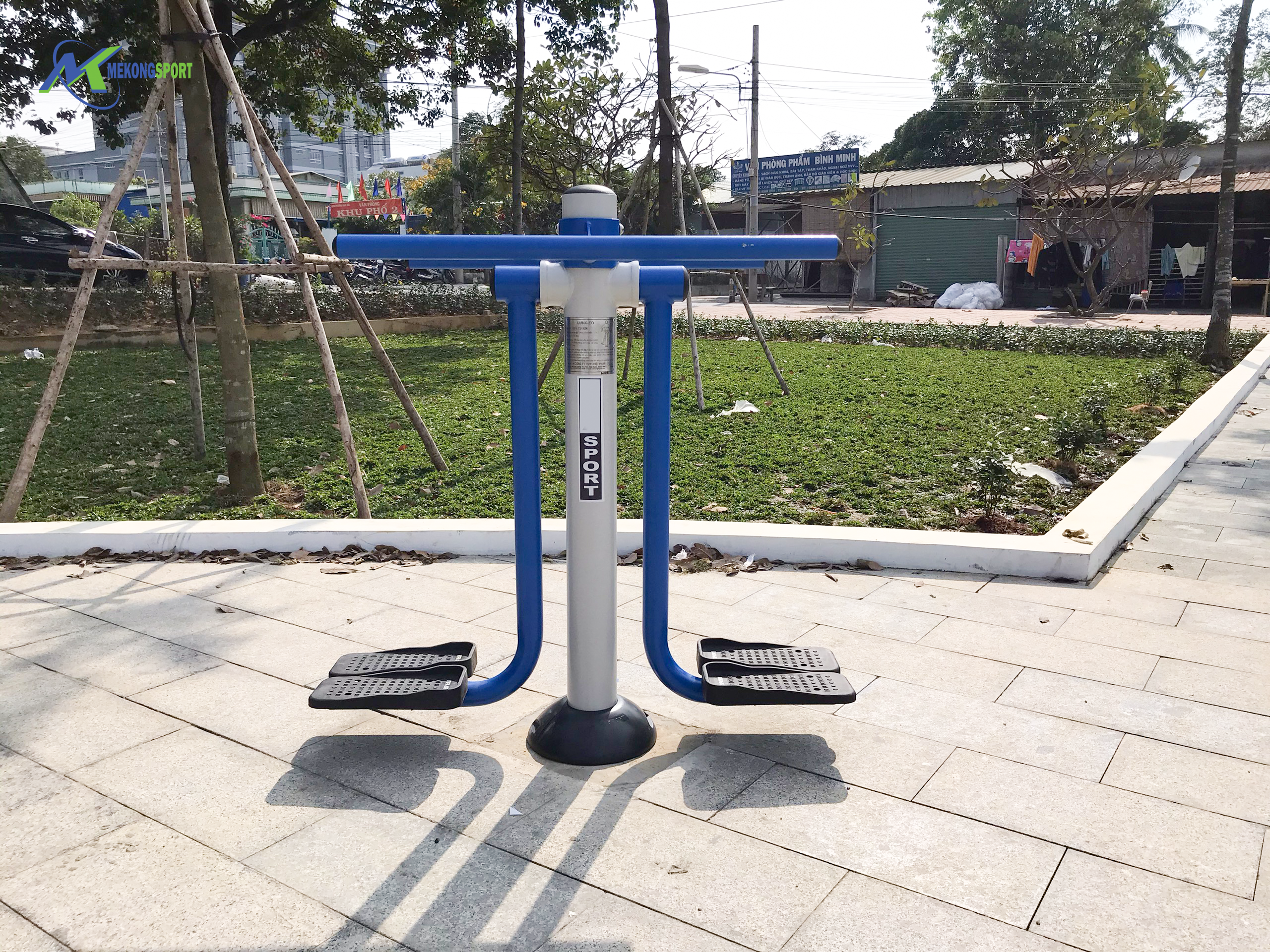 c8tY thiet bi cong vien%207