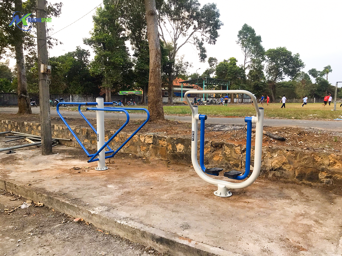 cMIk thiet bi the thao cong vien