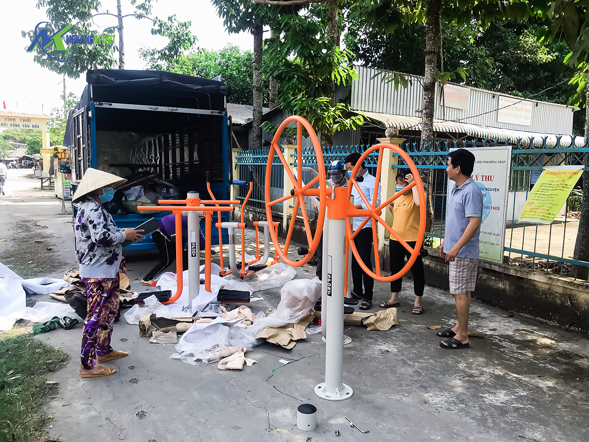 dGsA thiet bi the thao ngoai troi