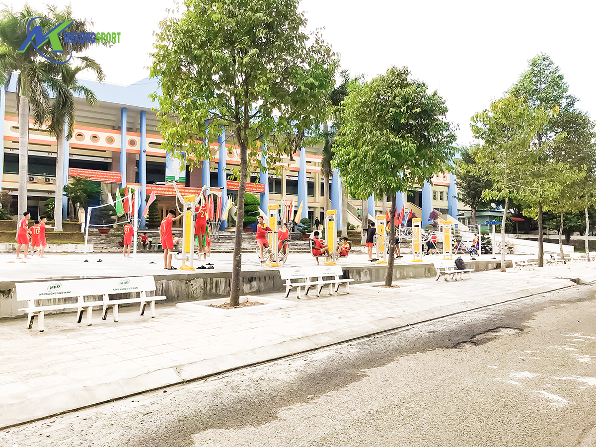 Bình Phước: Trung Tâm Thể Dục Thể Thao Tỉnh Bình Phước Trang Bị Cụm Máy Tập Thể Dục Ngoài Trời Cao Cấp 1 dMDt thiet%20bi%20the%20thao%20cong%20vien%202