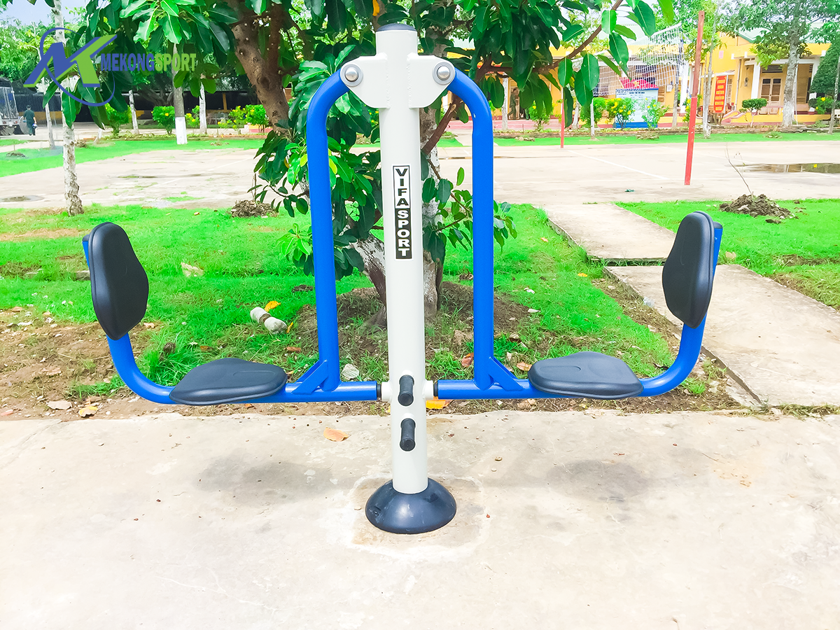 dqlI dung cu the thao cong vien%206