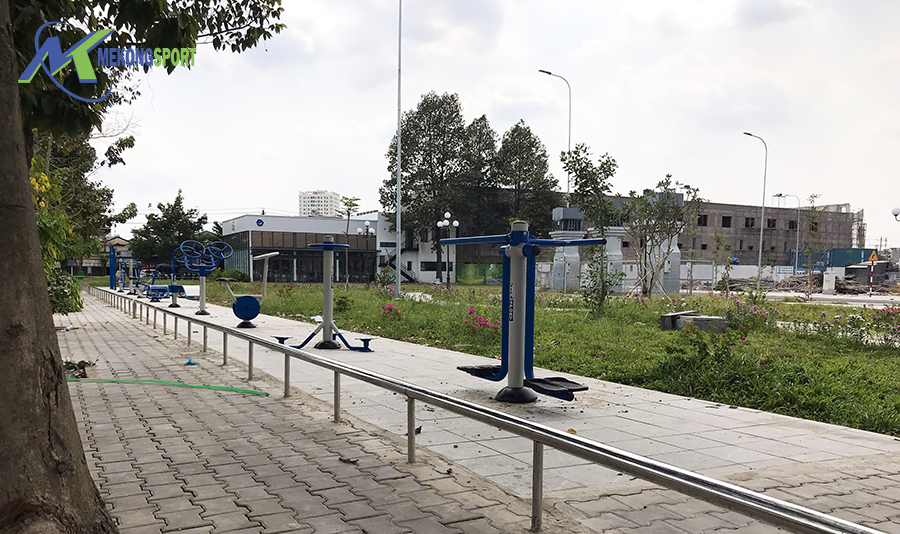 fL2V thiet bi the thao cong vien%2011