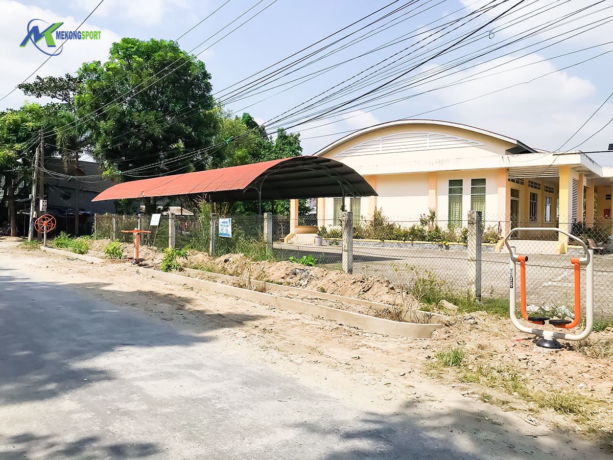 jQ0d thiet bi the thao ngoai troi%204