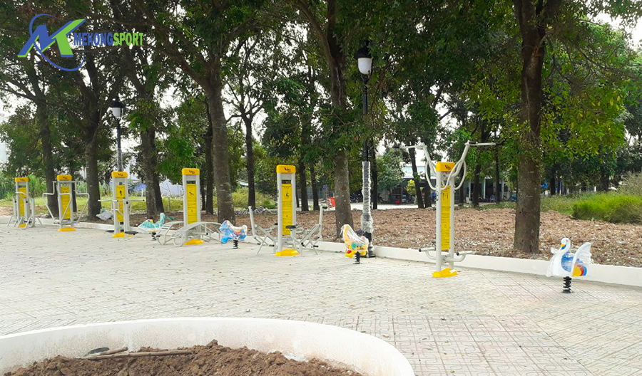 p7R4 dung cu cong vien thu dau mot 5