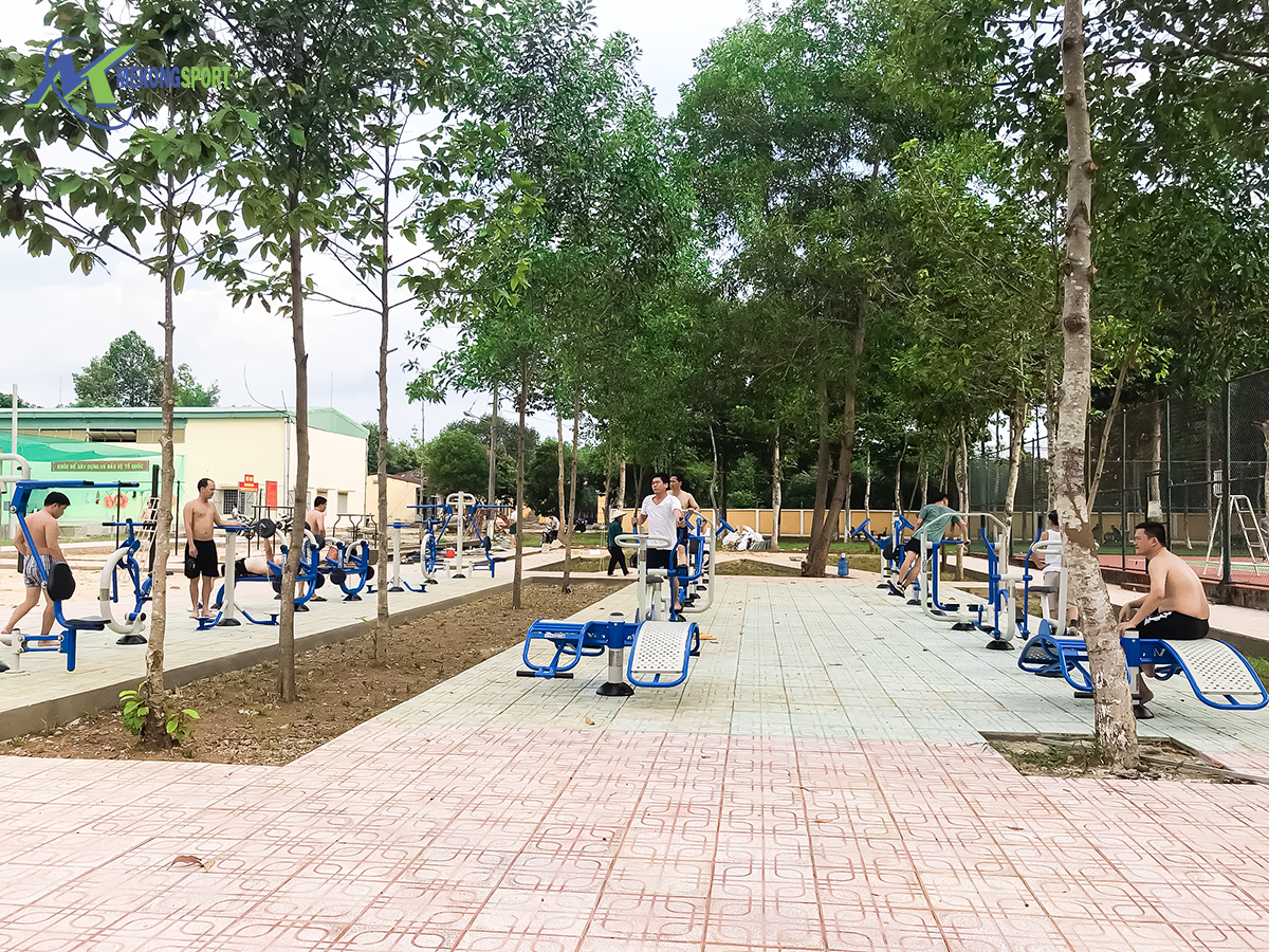 w9HC thiet bi the thao ngoai troi%201