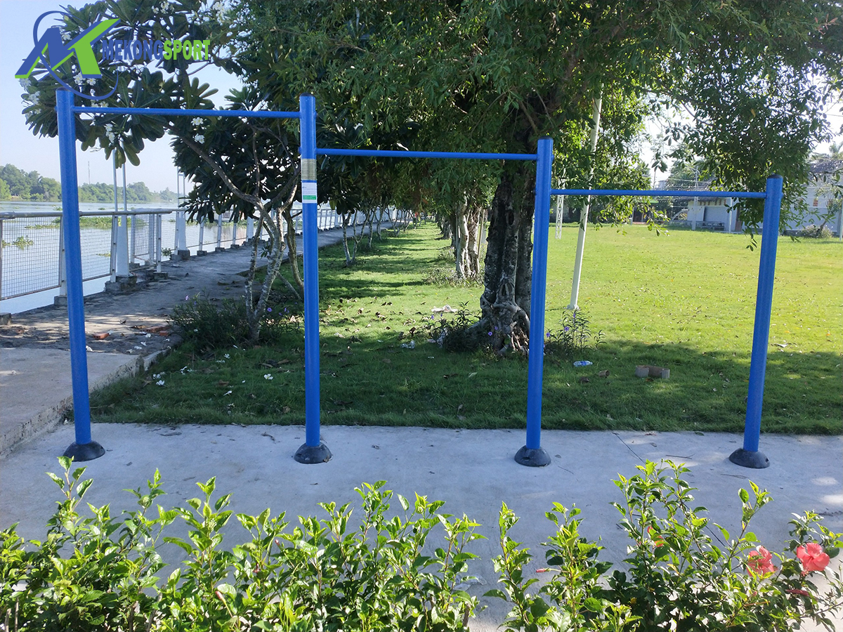 wR26 thiet bi cong vien%203