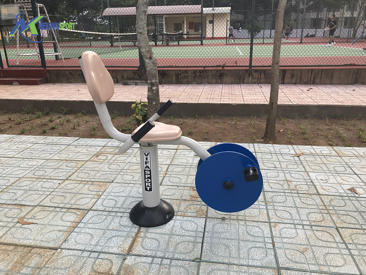 xPhY thiet bi the thao ngoai troi%2012