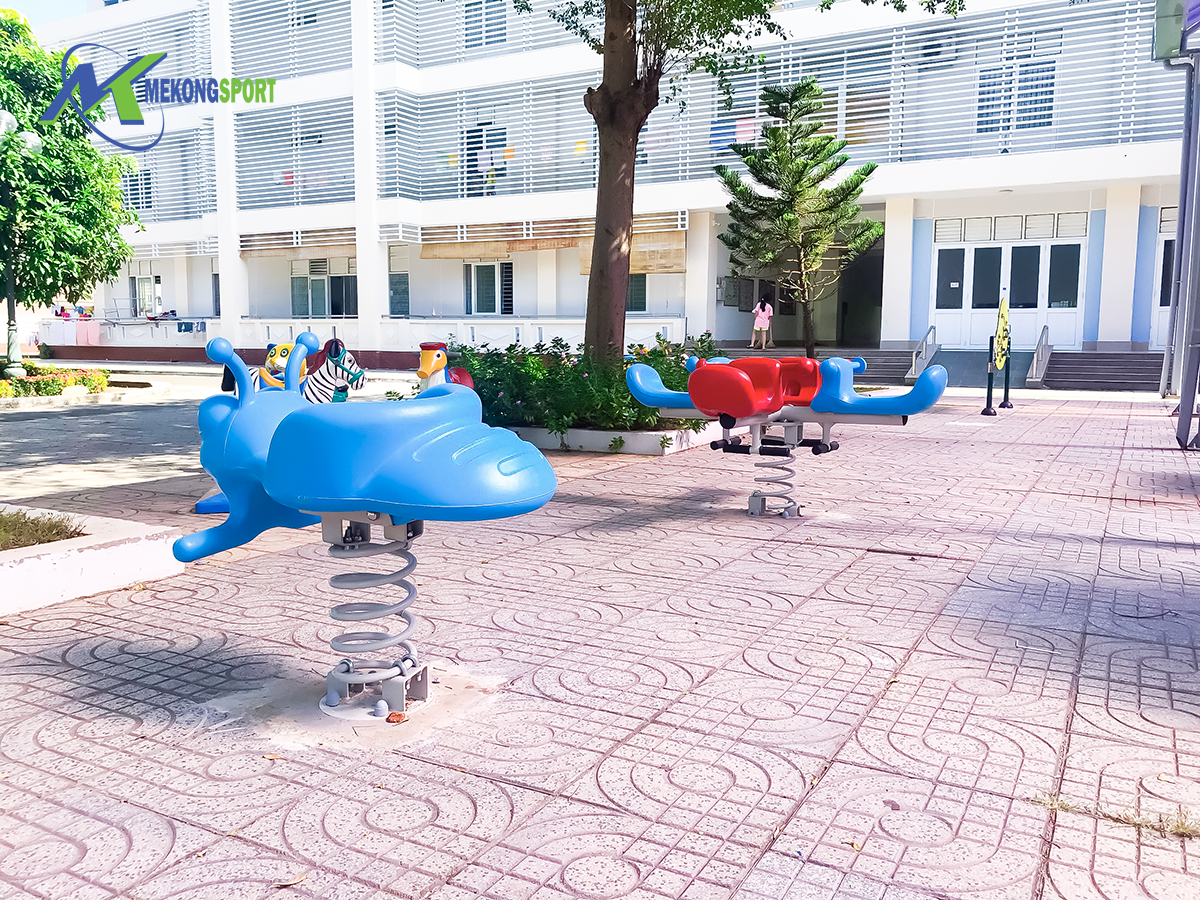 ywT5 cum van dong tre em%201