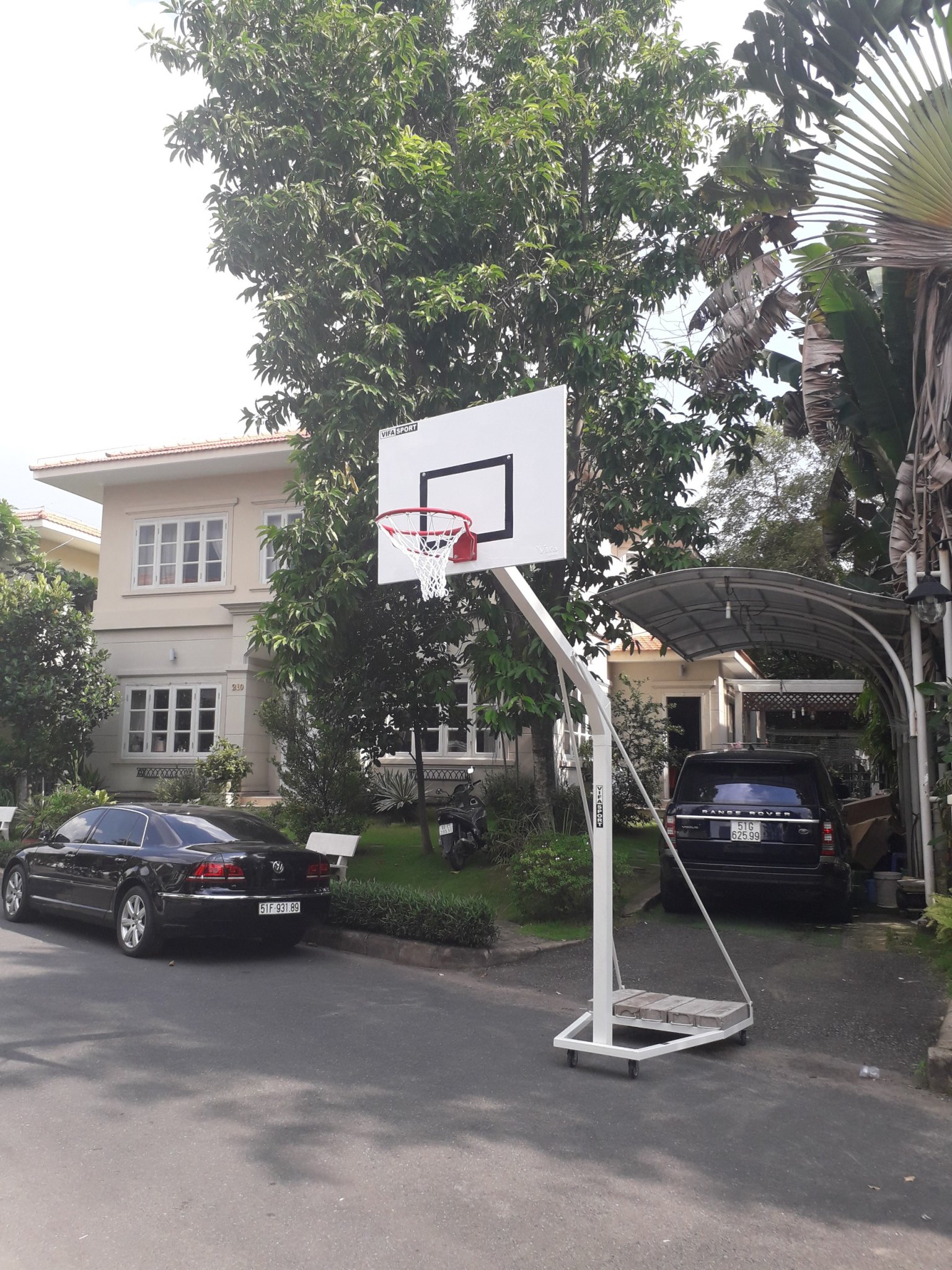 cf744fb55c15a44bfd04