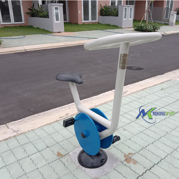 thiết bị tập đạp xe ngoài trời
