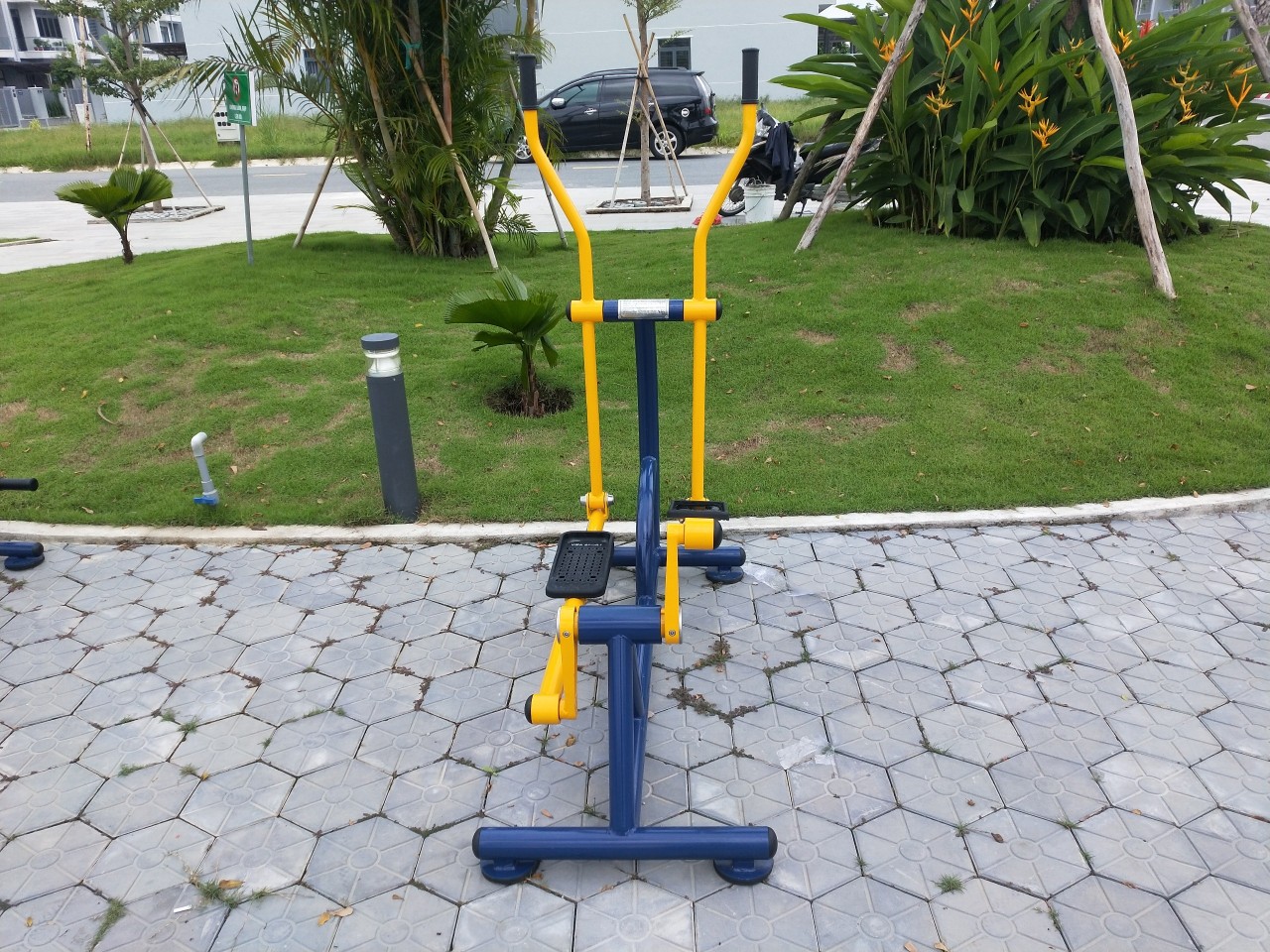 máy tập thể dục công viên