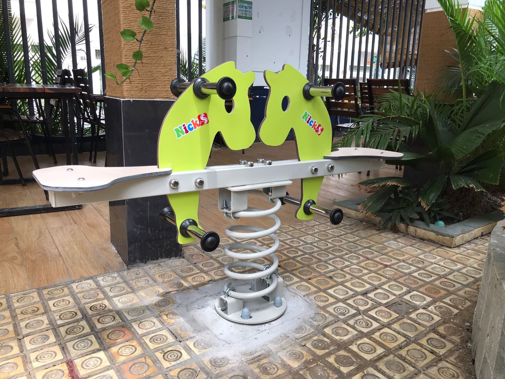 Bập bênh 1 lò xo 2 chổ 1 z1934201018385 79dc821ee542c915599fb123afb91982