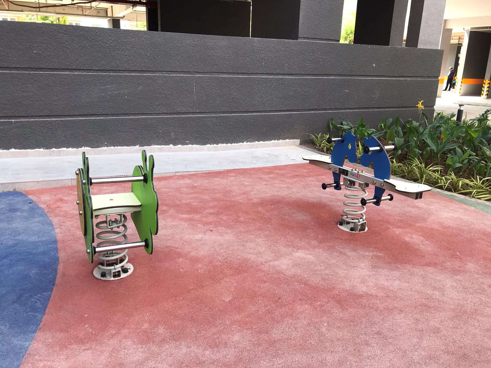 Bập bênh 1 lò xo 2 chổ 2 z2364608105919 d66499570a14ca8a4ba9c790542e2c88