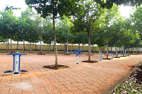 Bf8k anh20hien20thi202 59