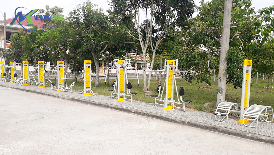 Hhn5 iD7m may tap the thao cong vien 4