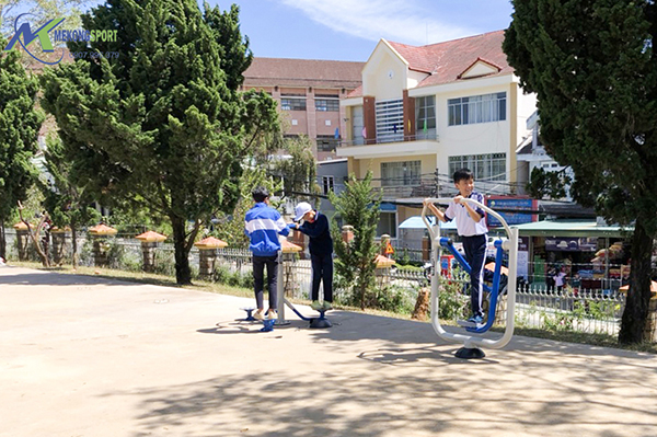 cnVm anh hien thi 2 4