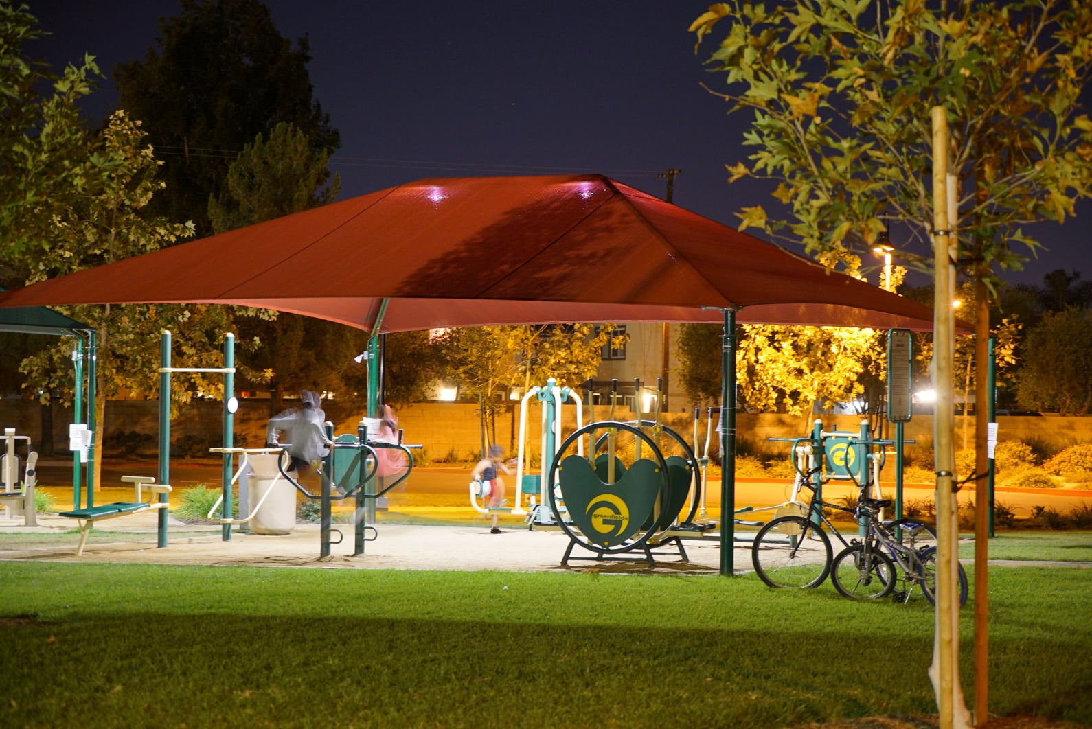 tư vấn lắp đặt thiết bị thể thao ngoài trời