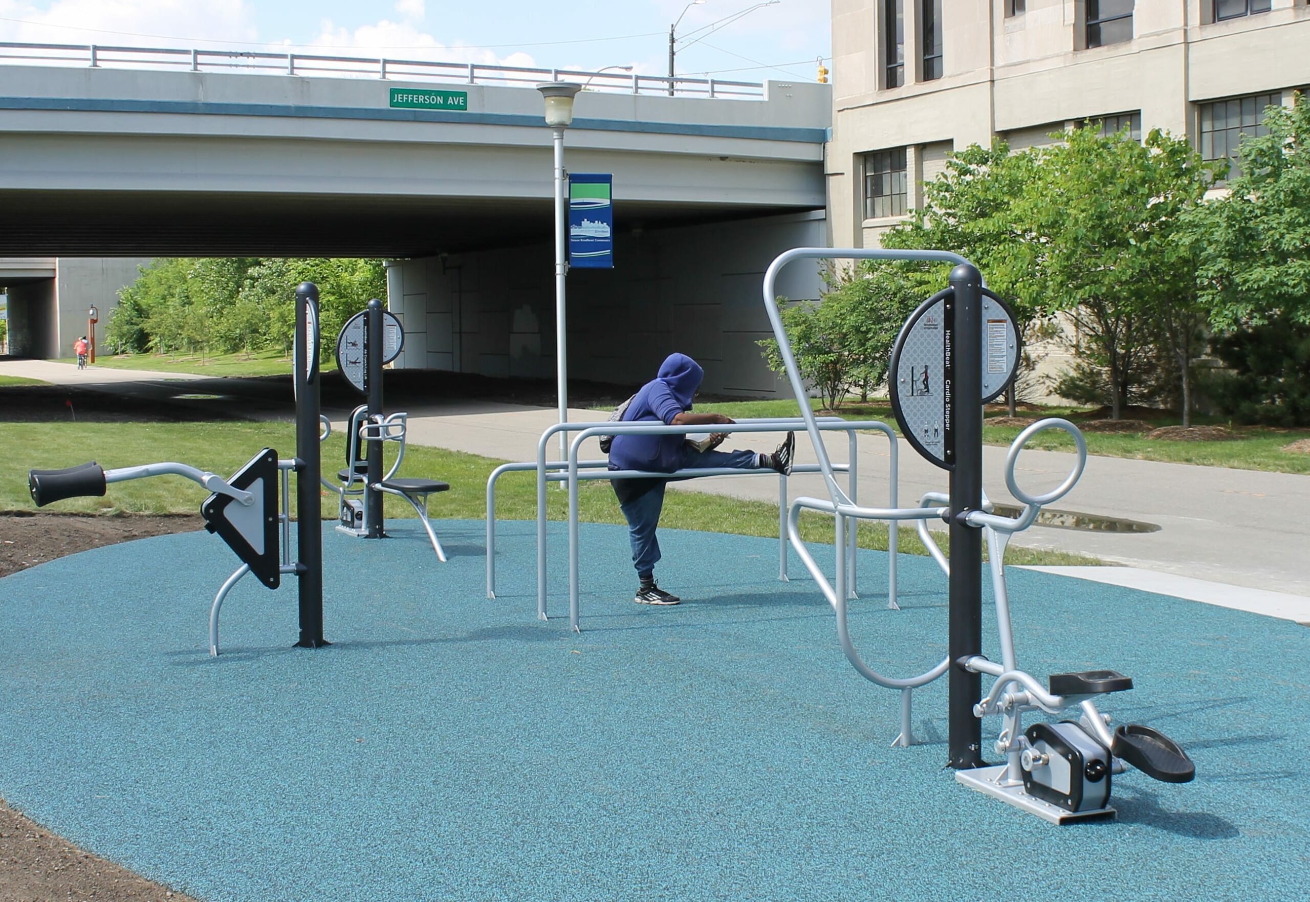 lợi ích của máy tập thể thao ngoài trời