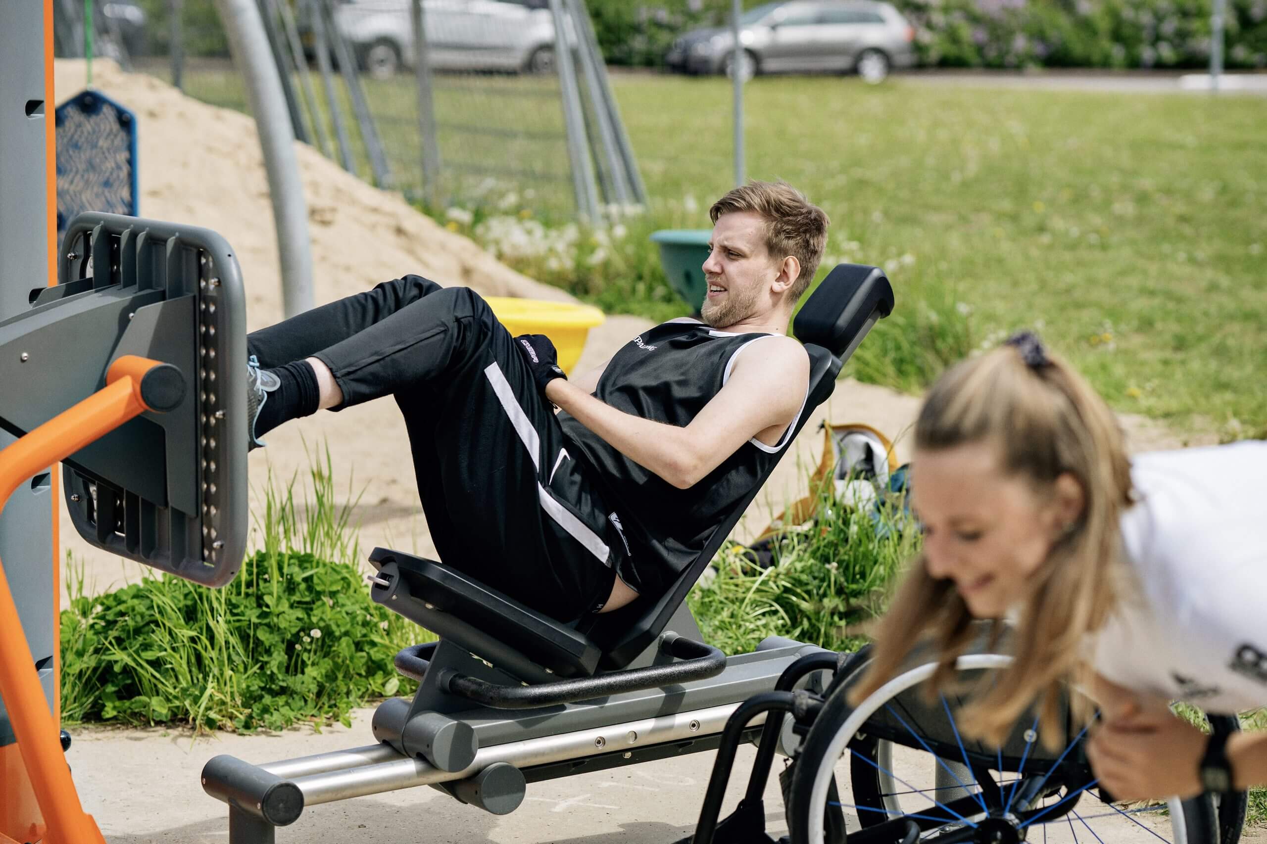 Mua dụng cụ thể thao ngoài trời giá rẻ cho sân vườn nhà