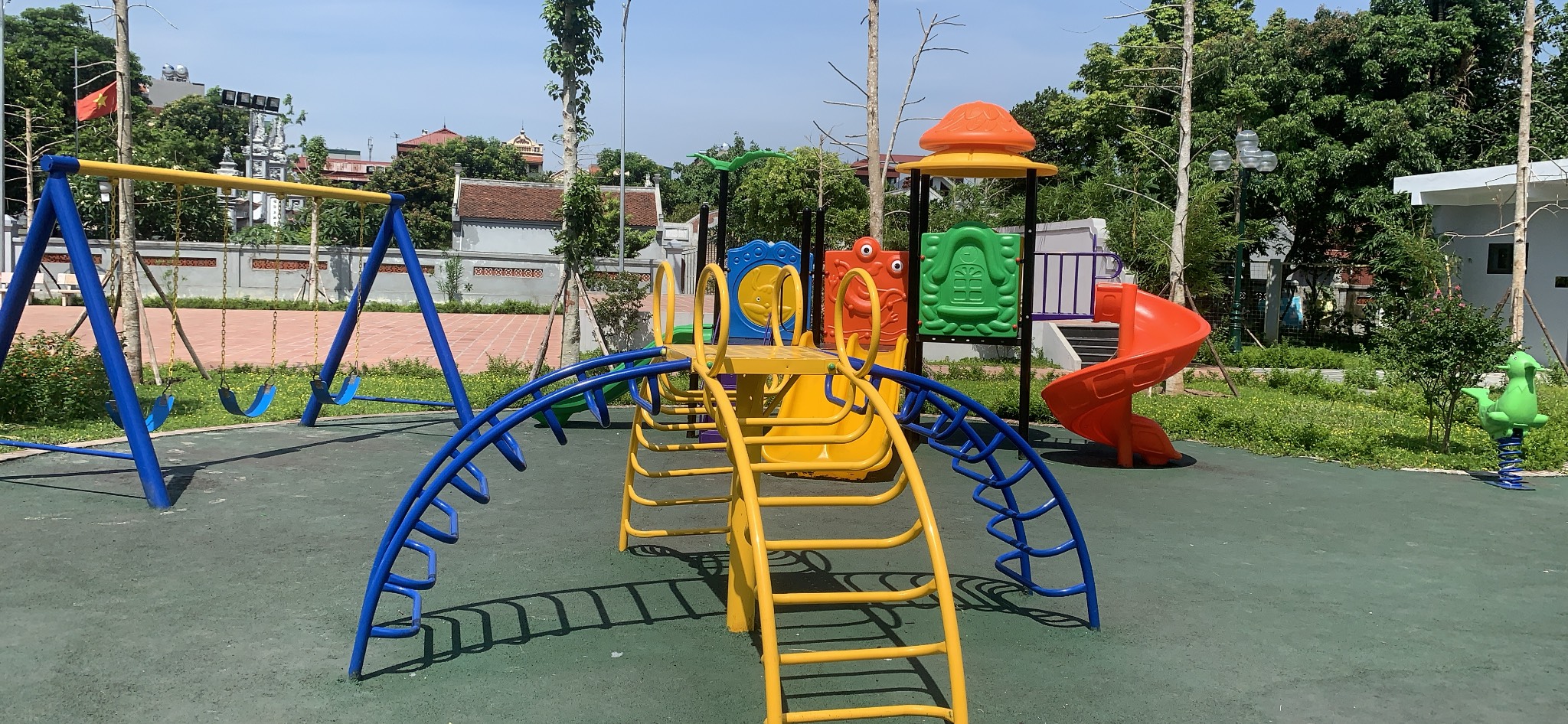 tu van mua thiet bi khu vui choi tre em ngoai troi