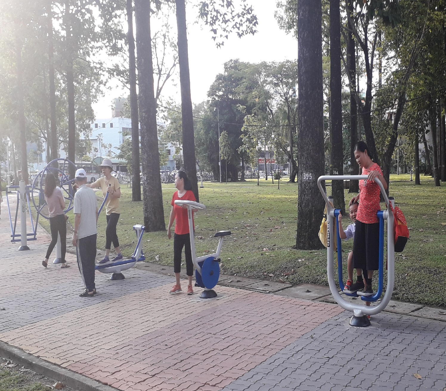 Tác dụng của thiết bị thể thao ngoài trời với phụ nữ