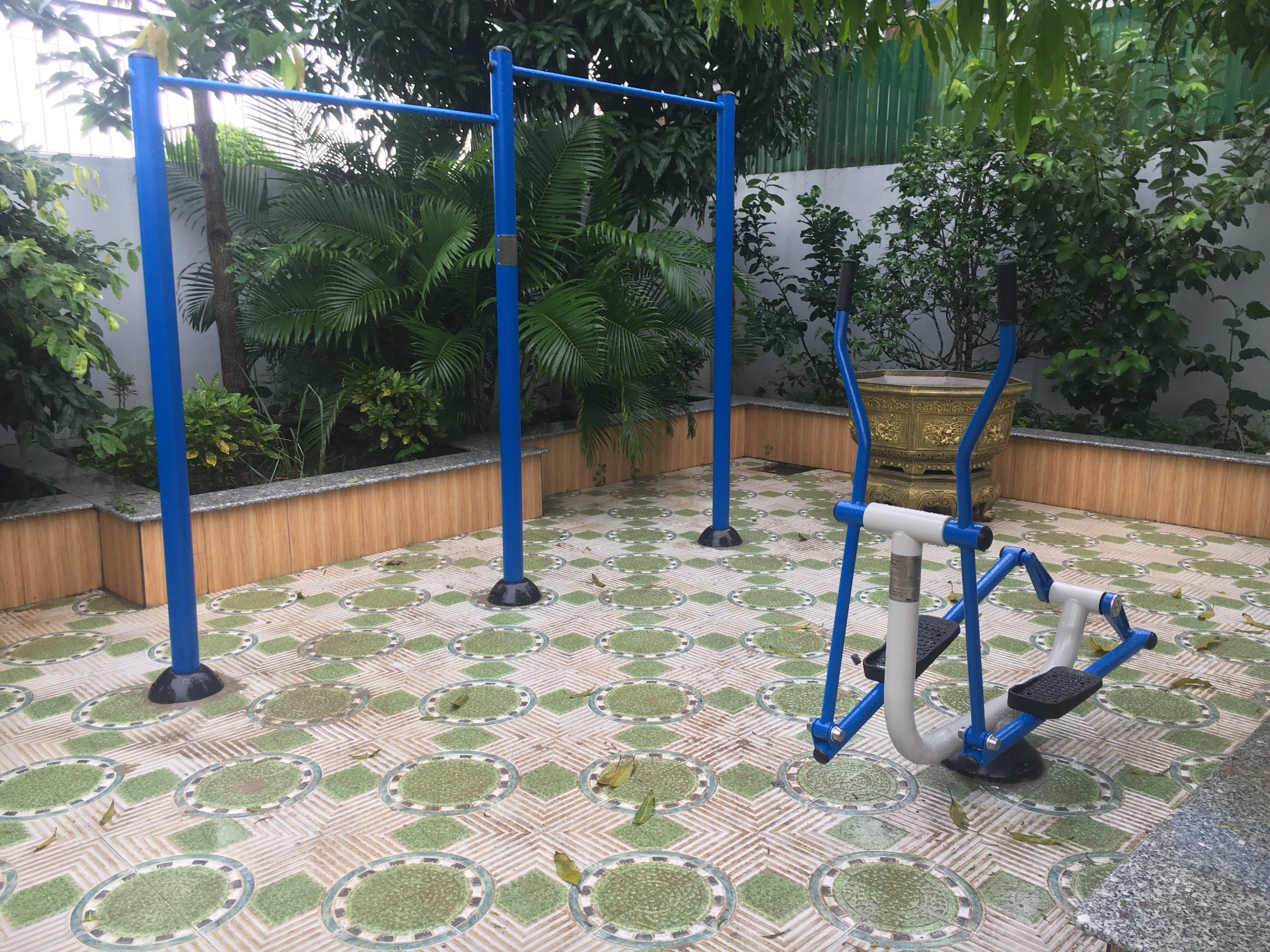 Dụng cụ tập thể dục ngoài trời xà đơn có tốt không