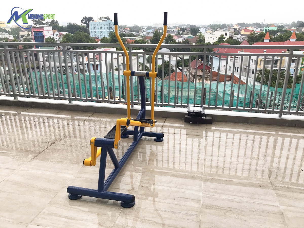 Giá dụng cụ thể thao ngoài trời dòng chung cư