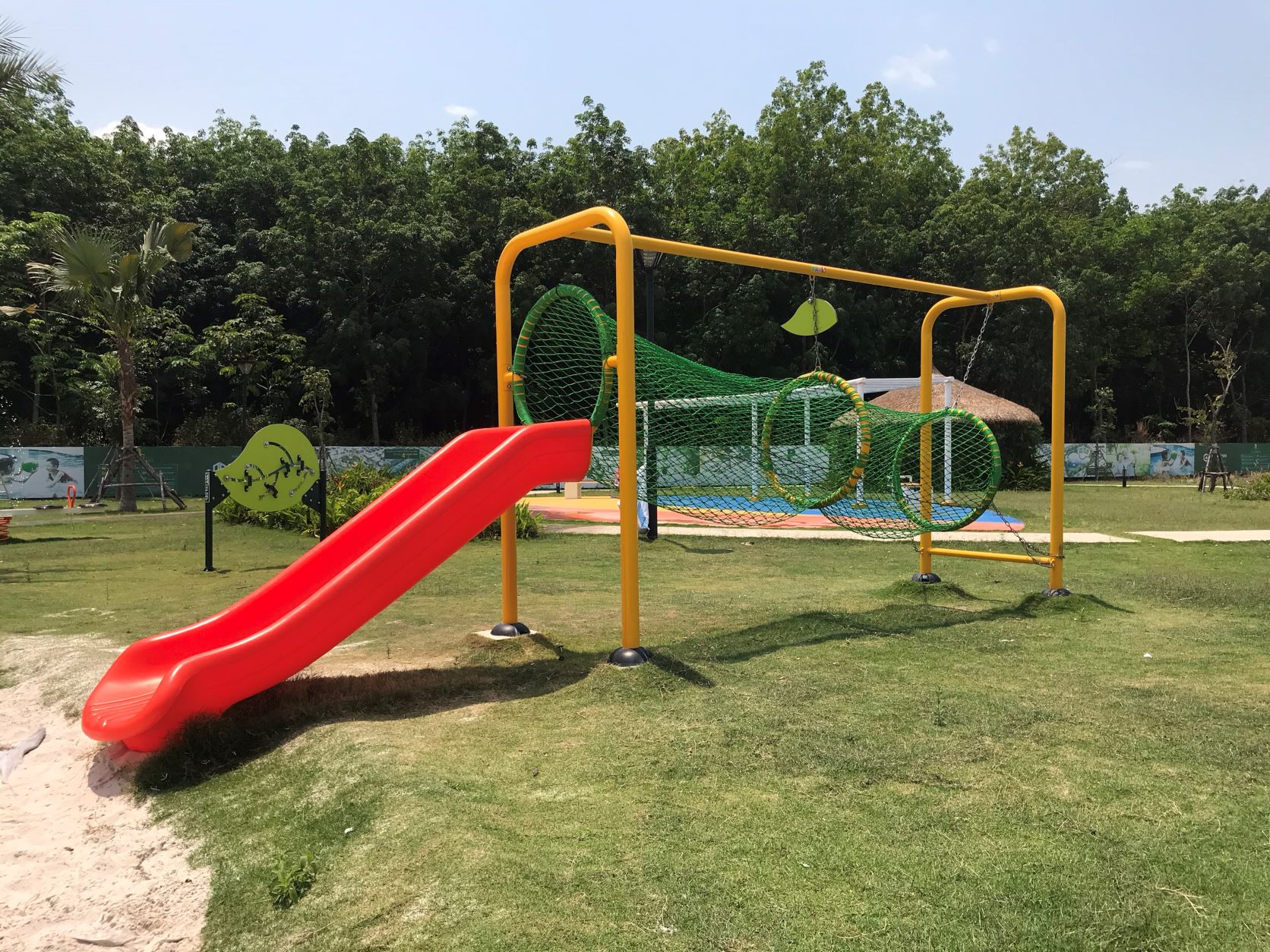 Top 10 thiết bị sân chơi ngoài trời cho chung cư