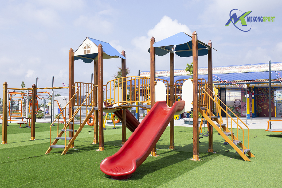 Nên xây khu vui chơi liên hoàn ngoài trời hay khu vui chơi mini tại các vườn hoa công viên?